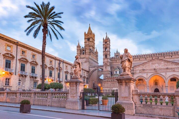 Palermo Scavenger Hunt & Highlights Self-Guided Walking Tour
