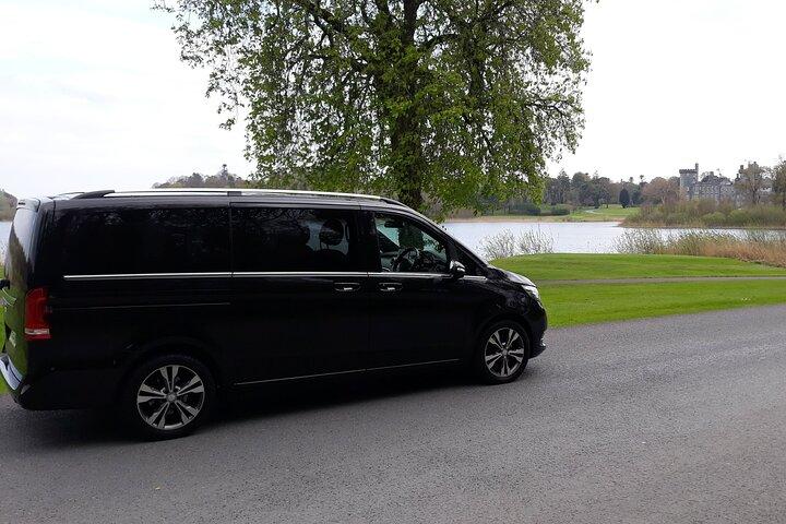 Dromoland Castle to Dublin Airport Premium Car Service