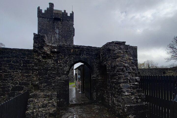 Private Connemara, & Kylemore Abbey Scenic Day Tour from Galway