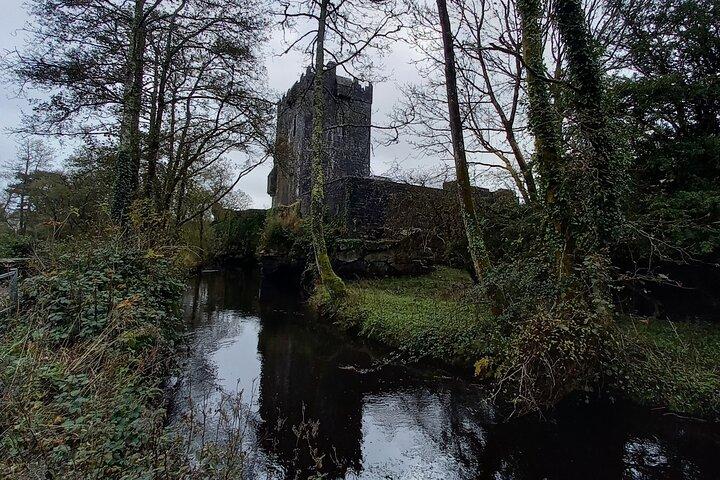 Private Connemara, & Kylemore Abbey Scenic Day Tour from Galway
