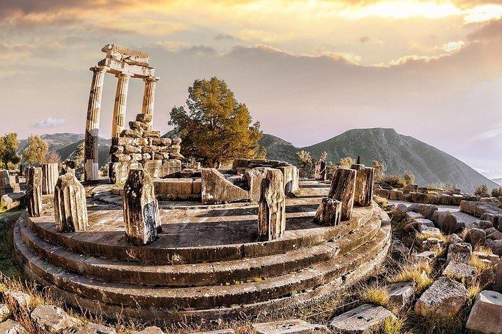 Thermopylae The battle of the 300 Spartans & Delphi Day Tour