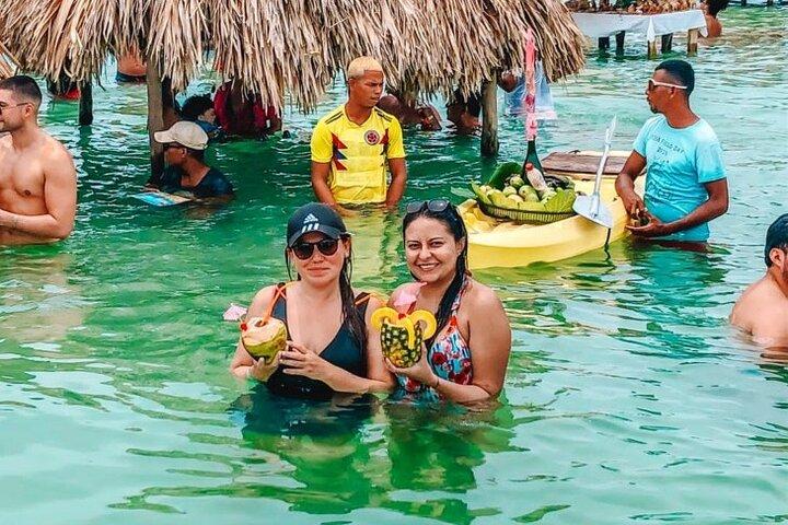 Cartagena: Full Day Guided Tour to Cholon Island