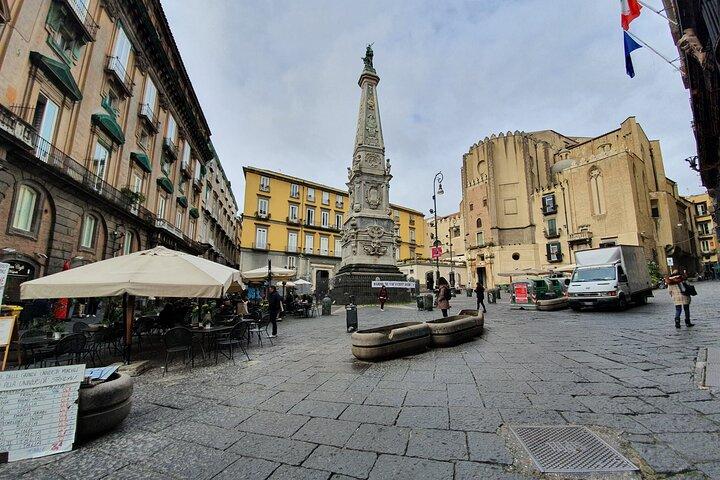 Naples: City Center Walking Tour with Underground Naples