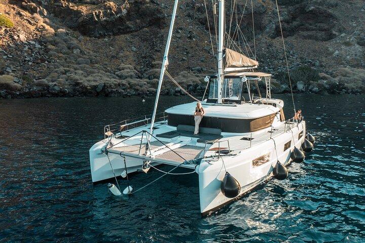 Majestic Catamaran Caldera Cruise with Snacks, Meal & Drinks