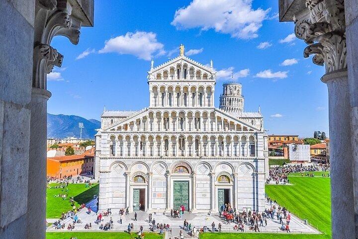 Full-Day Private Tour to Pisa and Lucca from La Spezia cruise port