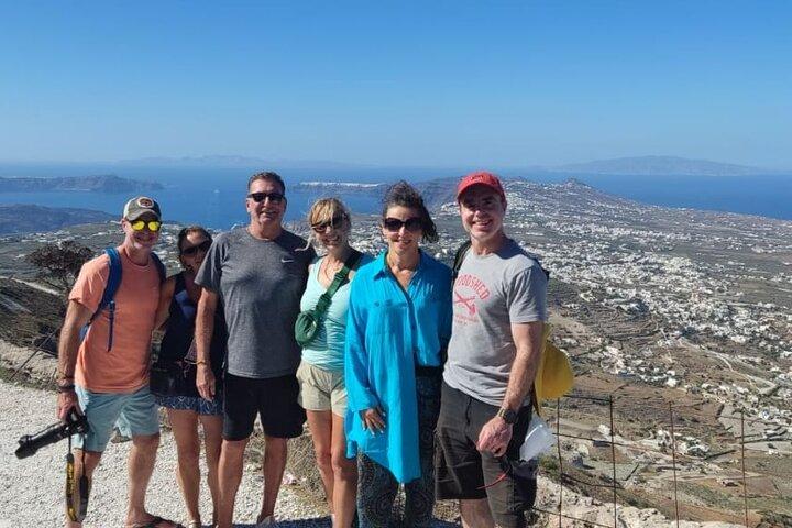 The Ultimate Santorini Experience: 5-Hour Customizable VIP Tour