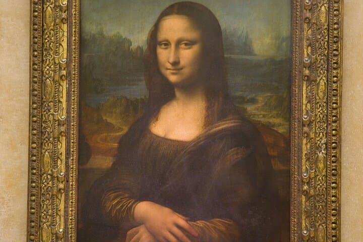 Private Tour of the Louvre Museum with Expert Guide