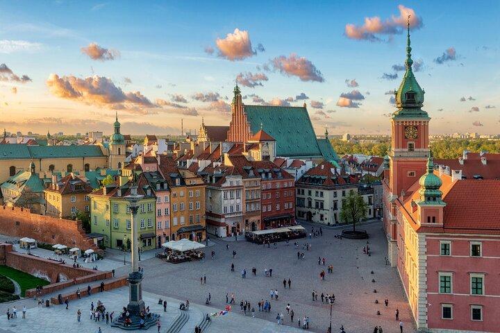 Warsaw Scavenger Hunt & Highlights Self-Guided Walking Tour
