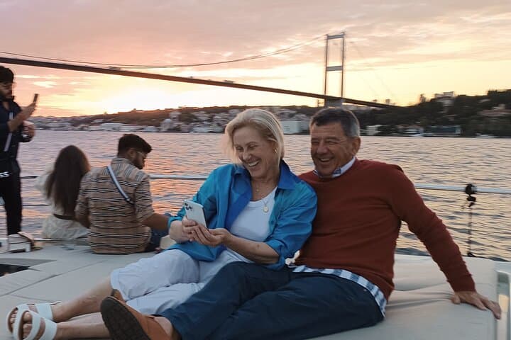 Istanbul Bosphorus Sunset Cruise Experience on Luxury Yacht