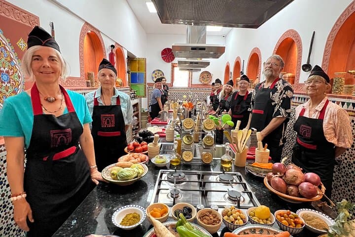 Fez Cooking Class at Palais bab sahra with Market Visit