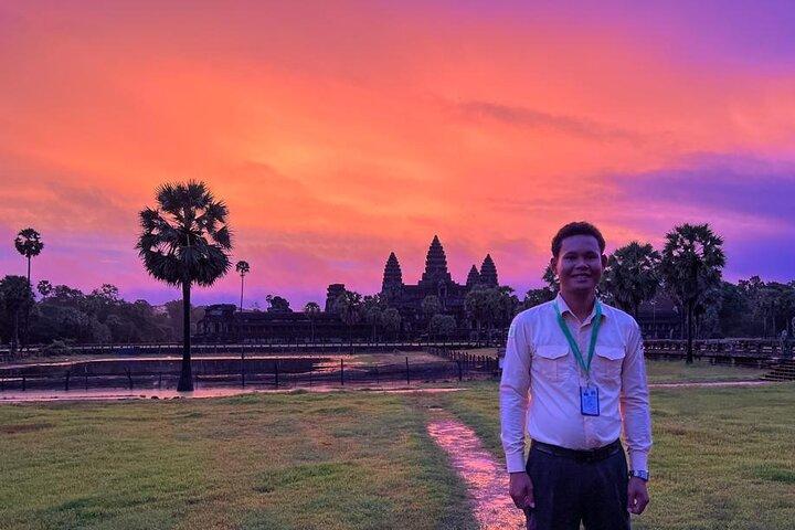 Angkor Wat Sunrise Experience – Ultimate 1-Day Guided Temple Tour
