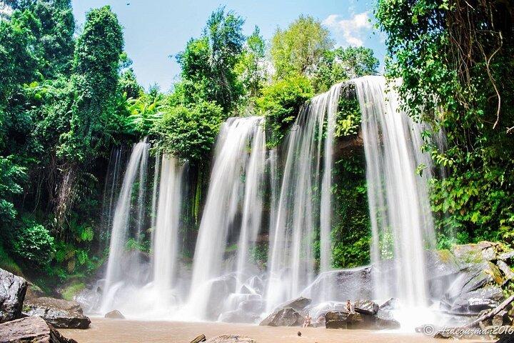 4 Days Private Round Trip Bangkok Angkor Wat by Bus and Private Vehicle