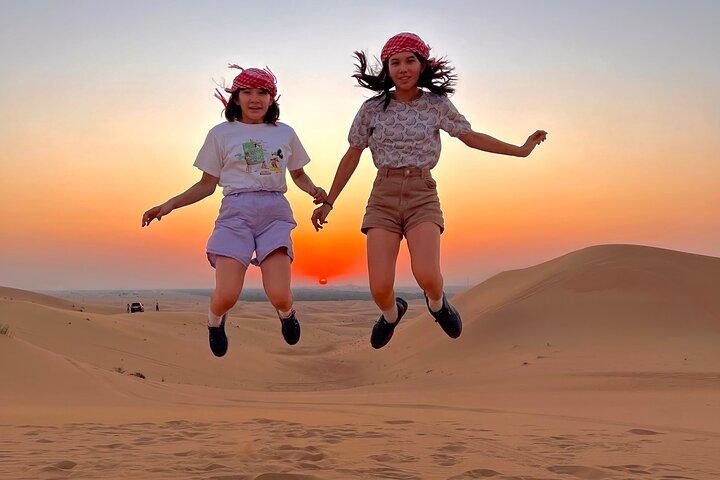 Private 4x4 Land Cruiser Desert Safari And BBQ Buffet Dinner