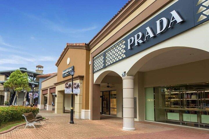 Singapore to Johor Bahru Shopping Tour (Private)