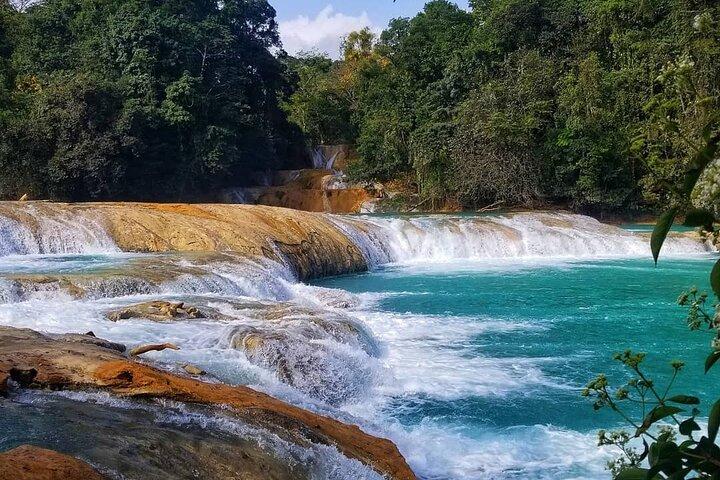 Day Trip to Agua Azul Waterfalls and Palenque from San Cristobal