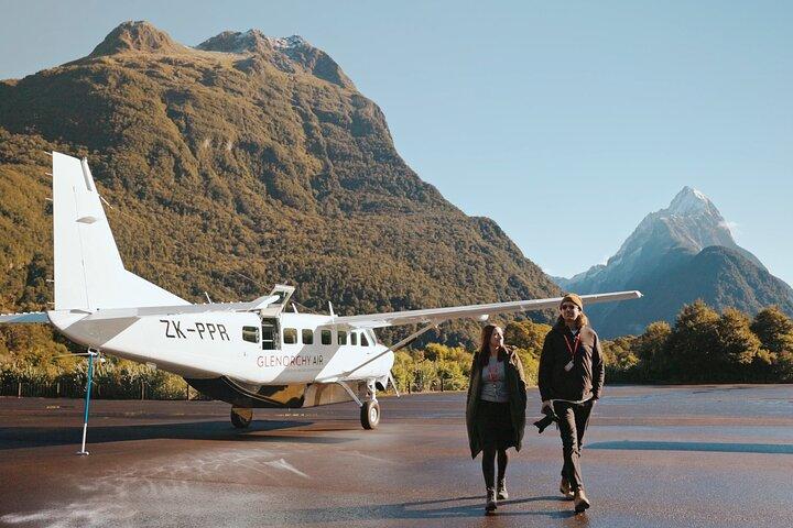 Milford Sound Scenic Fly & Explore Day Trip from Queenstown