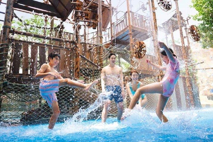 Singapore: Adventure Cove Waterpark Ticket & Transfer