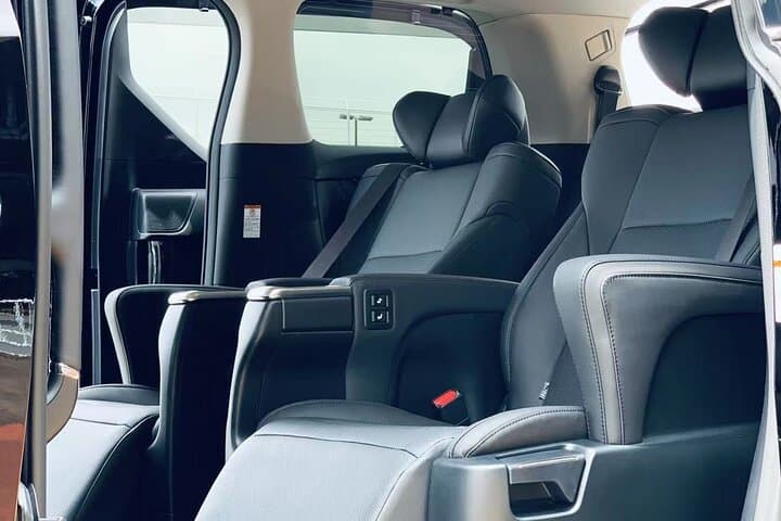 Private departure transfer from Tokyo city to Tokyo Haneda Airport(HND)