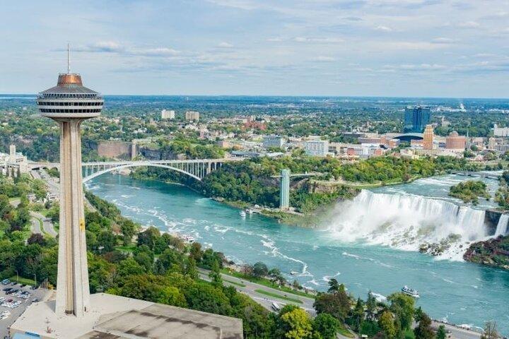 Niagara Falls America and Canada Side Combo Tour With Lunch