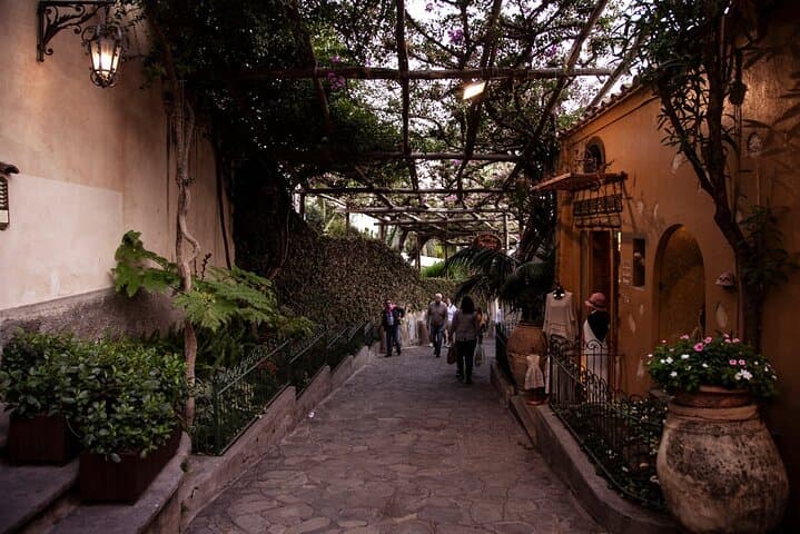Private transfer from Naples to Positano or vice versa