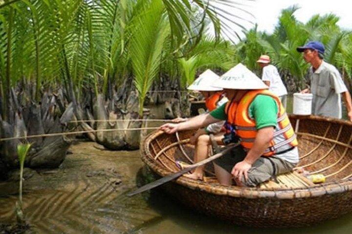 Hoi An: Coconut Basket Boat Ride in the Coconut Forest