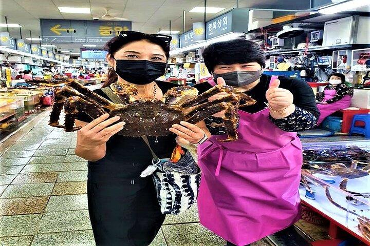 Private Busan Tour - Explore Landmarks with a Licensed Guide