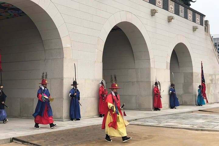 Best Seoul City Tour (Gyeongbokgung Palace,Insadong,Namsan Tower)