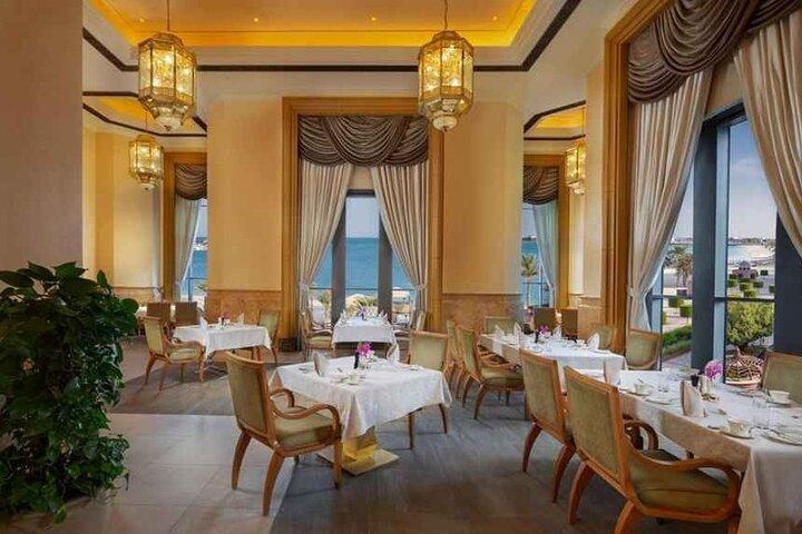 Abu Dhabi Private City Tour with Dining at Emirates Palace