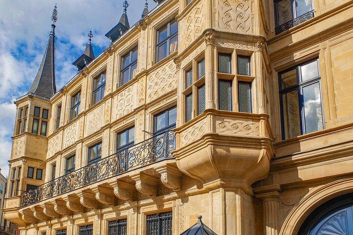 Luxembourg city walking tour