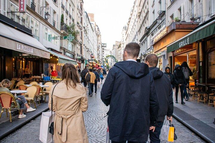 Paris Christmas Food Tour with a Local Guide, and Seasonal Treats