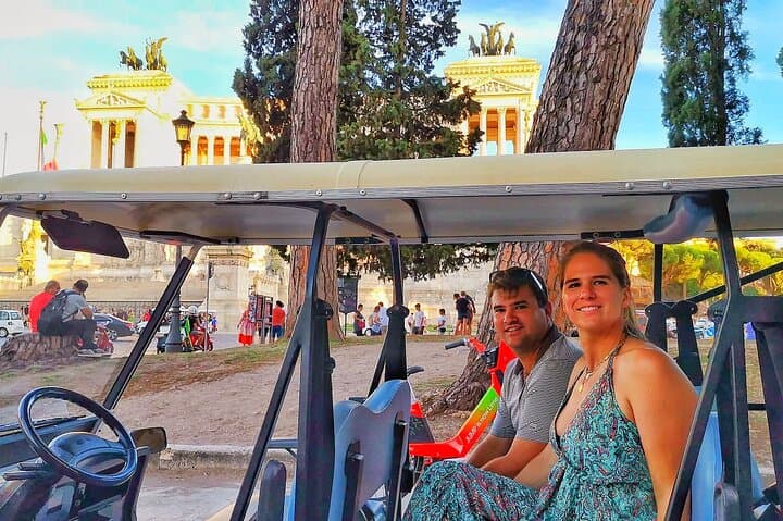 Rome Private Highlights Golf Cart Tour with Gelato