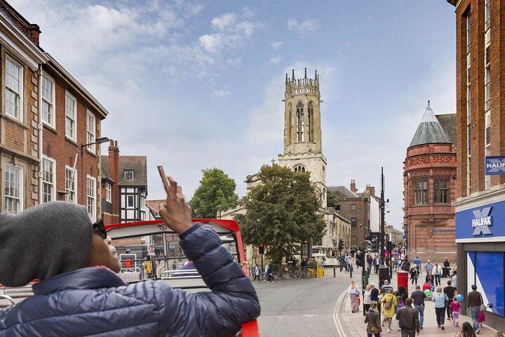 York Day Rail Tour from London Including Hop-on Hop-off Tour