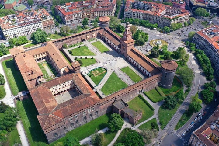 Skip-the-line Sforza Castle and Museums Private Guided Tour