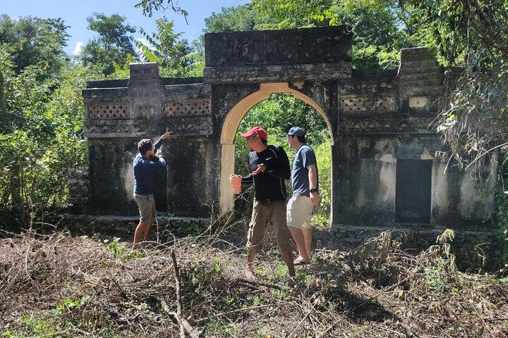 Private Cozumel Cave and Ruin Exploration Tour with Mexican Lunch