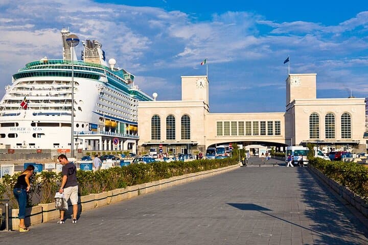 Full-Day Tour in Pompeii, Sorrento and Amalfi Coast