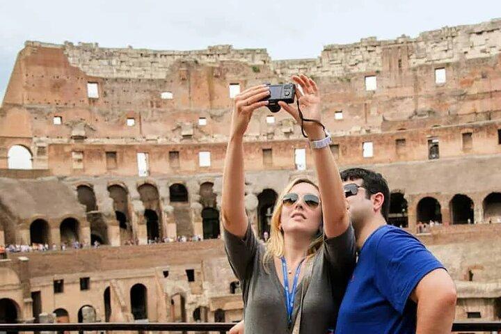 Colosseum with Arena & Roman Forum Guided Tour + Ebook