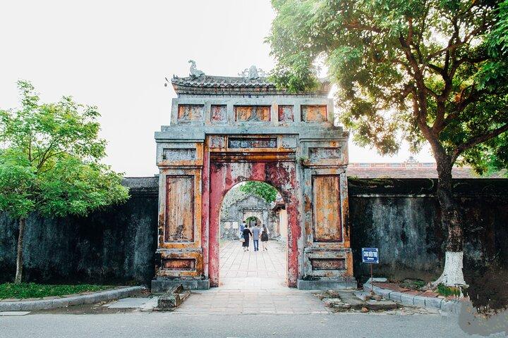 Hue Imperial City Walking Tour (Kids Half-Price)