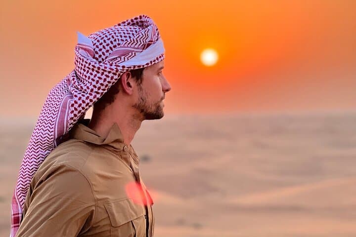 Dubai Red Desert Safari on Private 4x4, Sand Boarding, Camel 4hrs