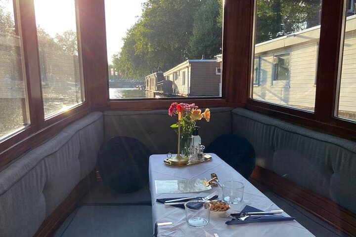 Amsterdam Breakfast Cruise on Private Luxury Boat