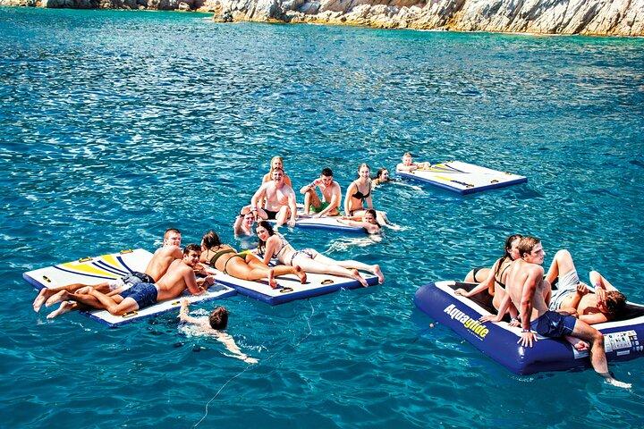 Departure in Catamaran young atmosphere at noon