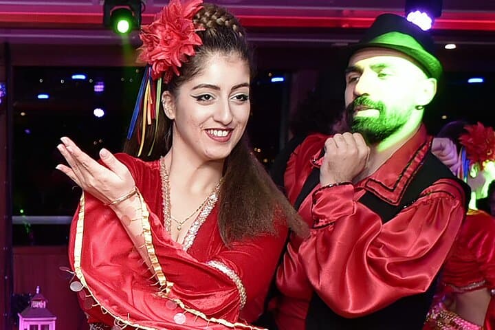 Bosphorus Dinner Cruise with Turkish Night Show Alcoholic Package