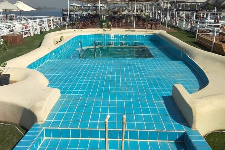 5 Days 4 nights Nile Cruise From Luxor to Aswan with sights sing