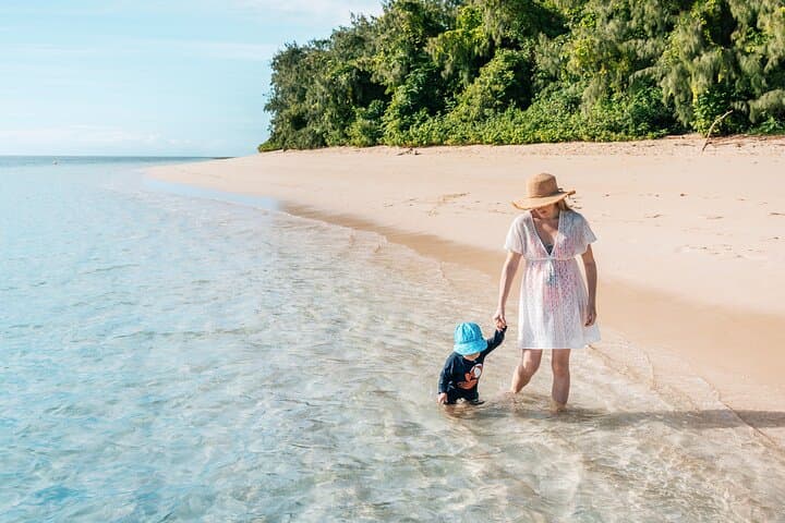 Snorkelling and Glass Bottom Boat at Green Island from Cairns