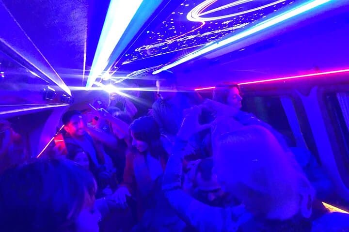 Istanbul Party Pub Crawl with Party Bus in Sultanahmet and Taksim