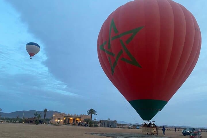 Marrakech Desert Balloon Flight with Atlas Views and Breakfast