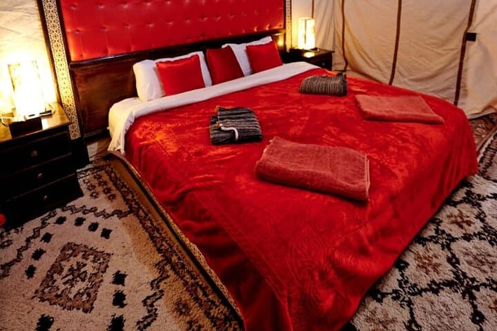 1 night Camel Treking in Merzouga Desert Luxury Camp