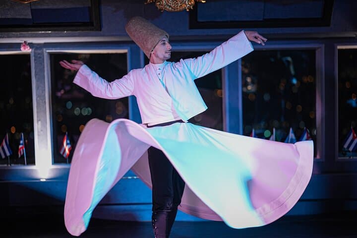 Istanbul Bosphorus Dinner Cruise: Live Folk Dance & DJ Experience