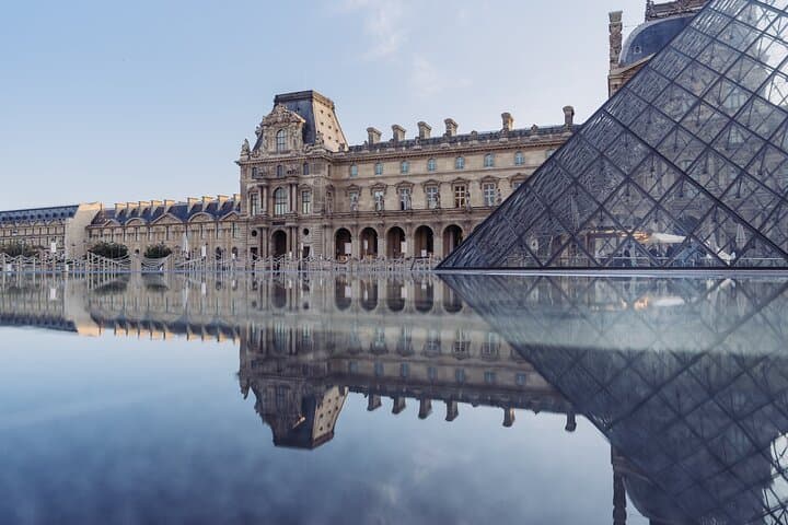 Discover Paris’ most Photogenic Spots with a Local