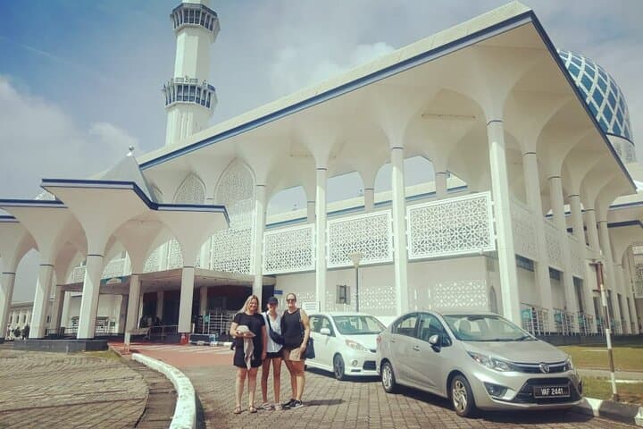 Blue Mosque And Batu Caves Private Tour from Kuala Lumpur