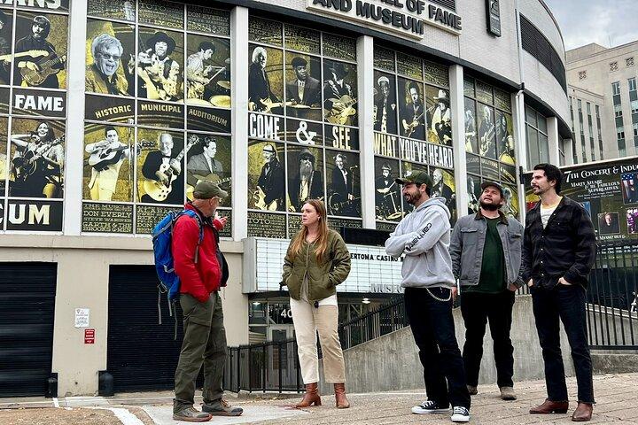 Downtown Nashville Sightseeing Walking Tour
